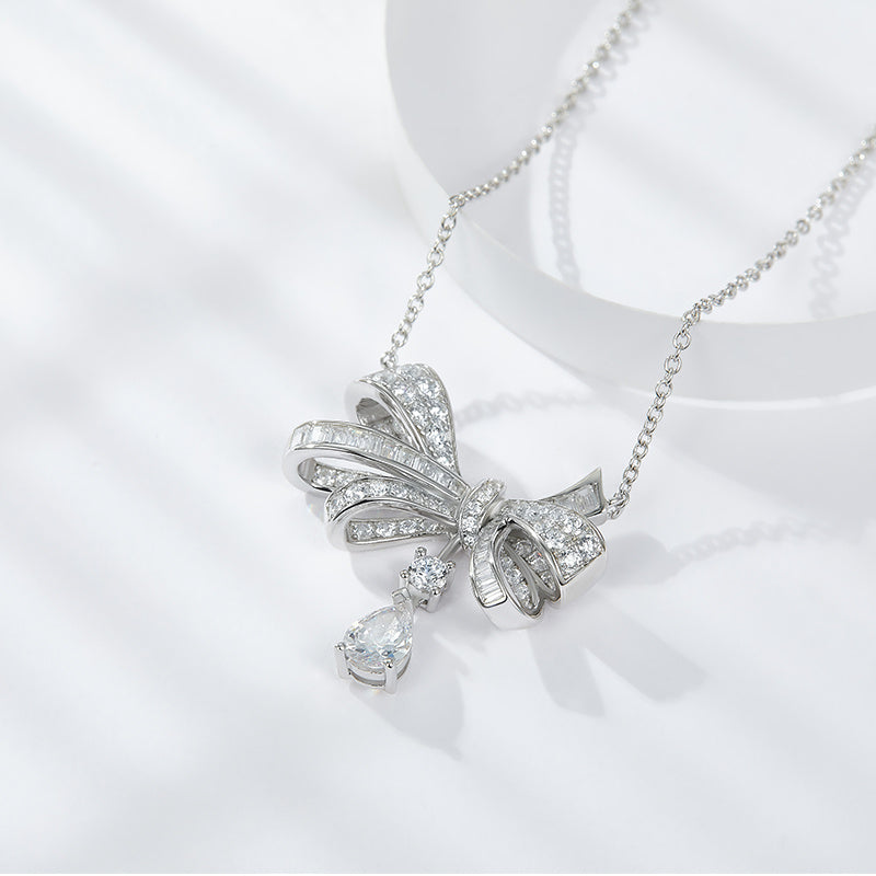 Butterfly - A Fashionable And Luxurious Diamond Jewelry Pendant Set With Moissanite S925 Sterling Silver And Platinum Plating