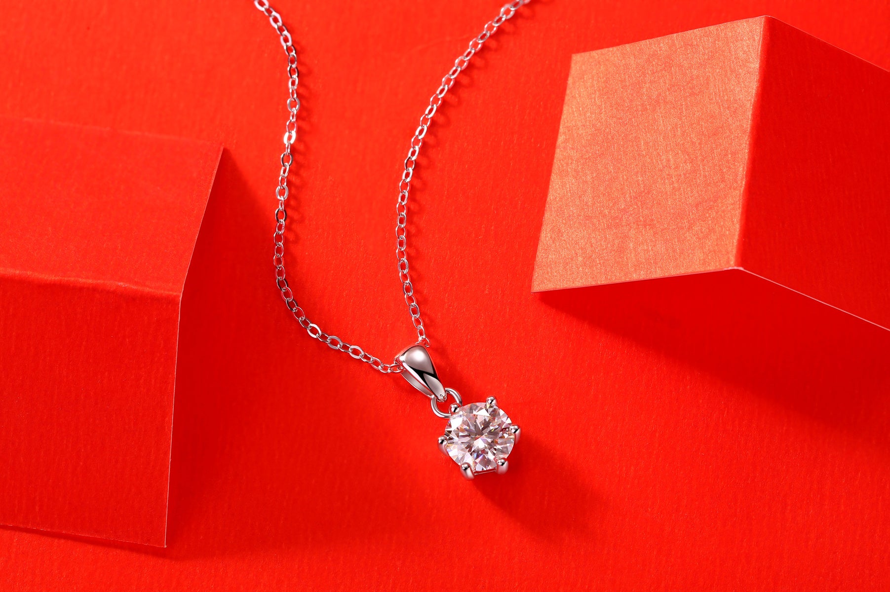 Breeze Dance - Affordable Diamond Jewelry Necklace Pendant Set With 1-carat, 2-carat And 3-carat Moissan Diamonds, S925 Sterling Silver And Platinum-plated. Fashionable And Trendy Jewelry.